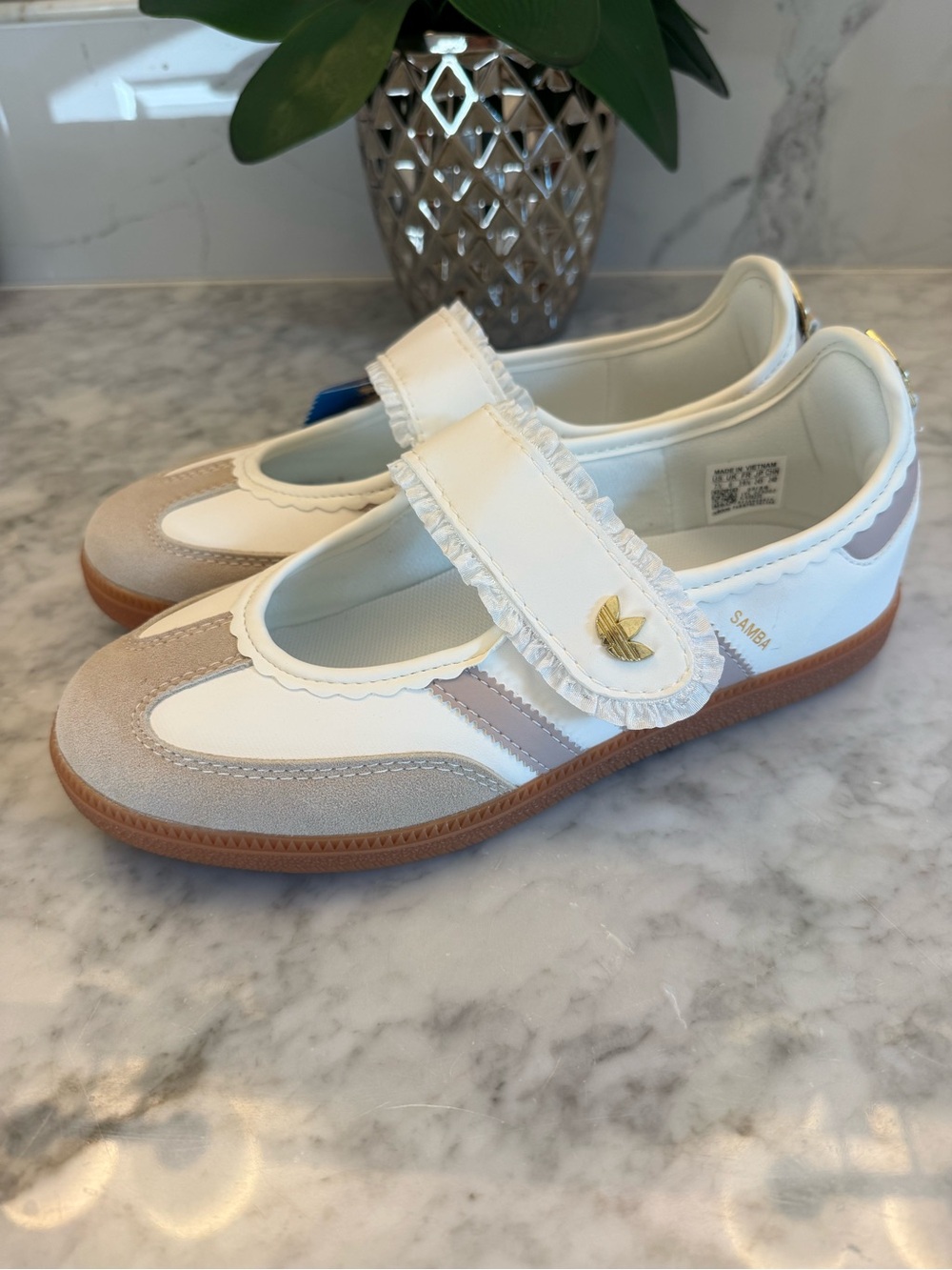 Adidas Samba Jane W Cloud White Pink Gum Ruffle KH6230 Size 7.5 NIB